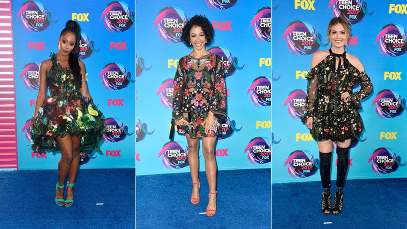 Illustration for article titled Nauseating Neons, Power Suits, and Frilly Florals Dominated the Teen Choice Awards